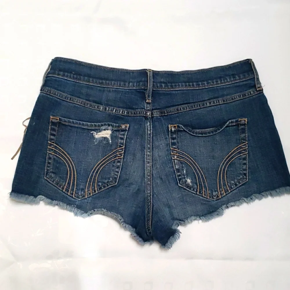 Hollister High Rise Jean Short Shorts W/ Leather Fringe Size 13 w31